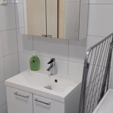 Daire Kauppatie, Neljaelle Hengelle Laihia
