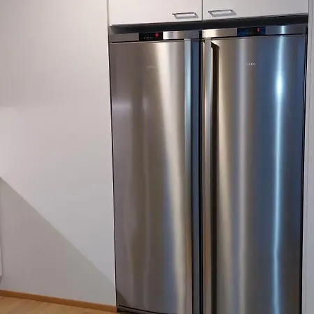 Kauppatie, Neljaelle Hengelle Appartement *