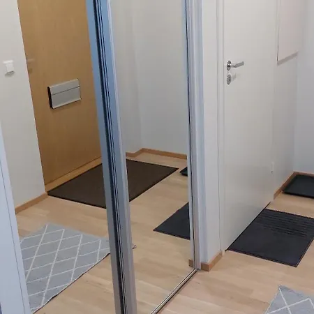 Kauppatie, Neljaelle Hengelle Daire Laihia