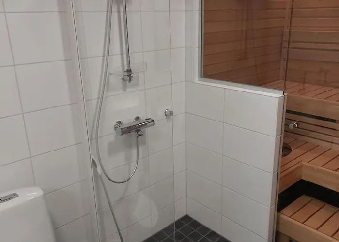 Kauppatie, Neljaelle Hengelle * Laihia